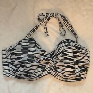 ✨Victoria’s Secret Bikini Top👙